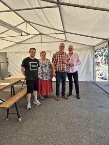 Dimanche à Quilen, à l’occasion de la braderie organisée dans une ambianceconviviale et chaleureus…